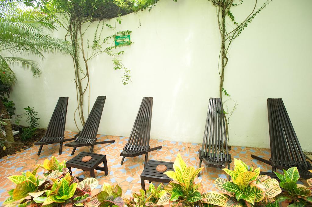 Aqualuna Boutique Hotel By Sunrise (Adults Only) Playa del Carmen Buitenkant foto